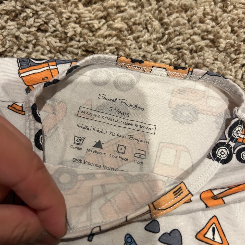 Sweet Bamboo Kids Long Sleeve Shirt Bundle Size 5 Garbage Truck & Construction - Picture 3 of 10